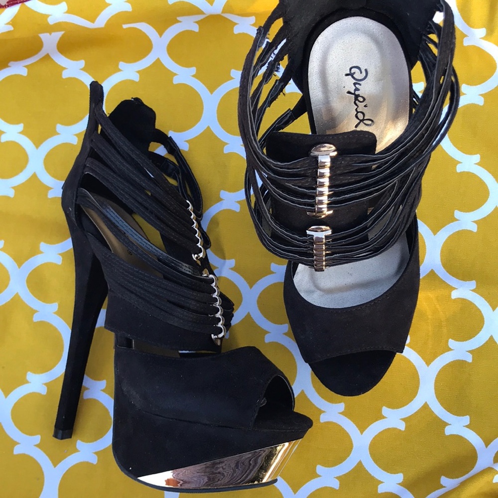 Black stiletto